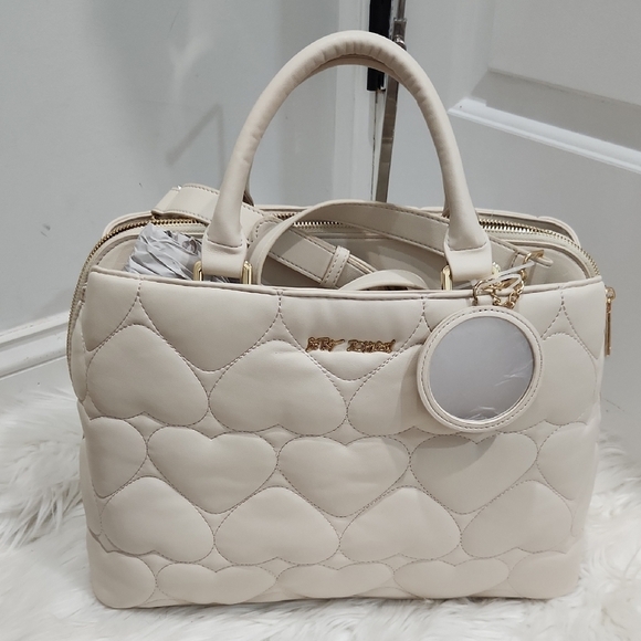 🔹️Betsey Johnson🔹️ Chalk XODELTA Quilted Heart Satchel Bag Wallet Bundle Set - Picture 1 of 12